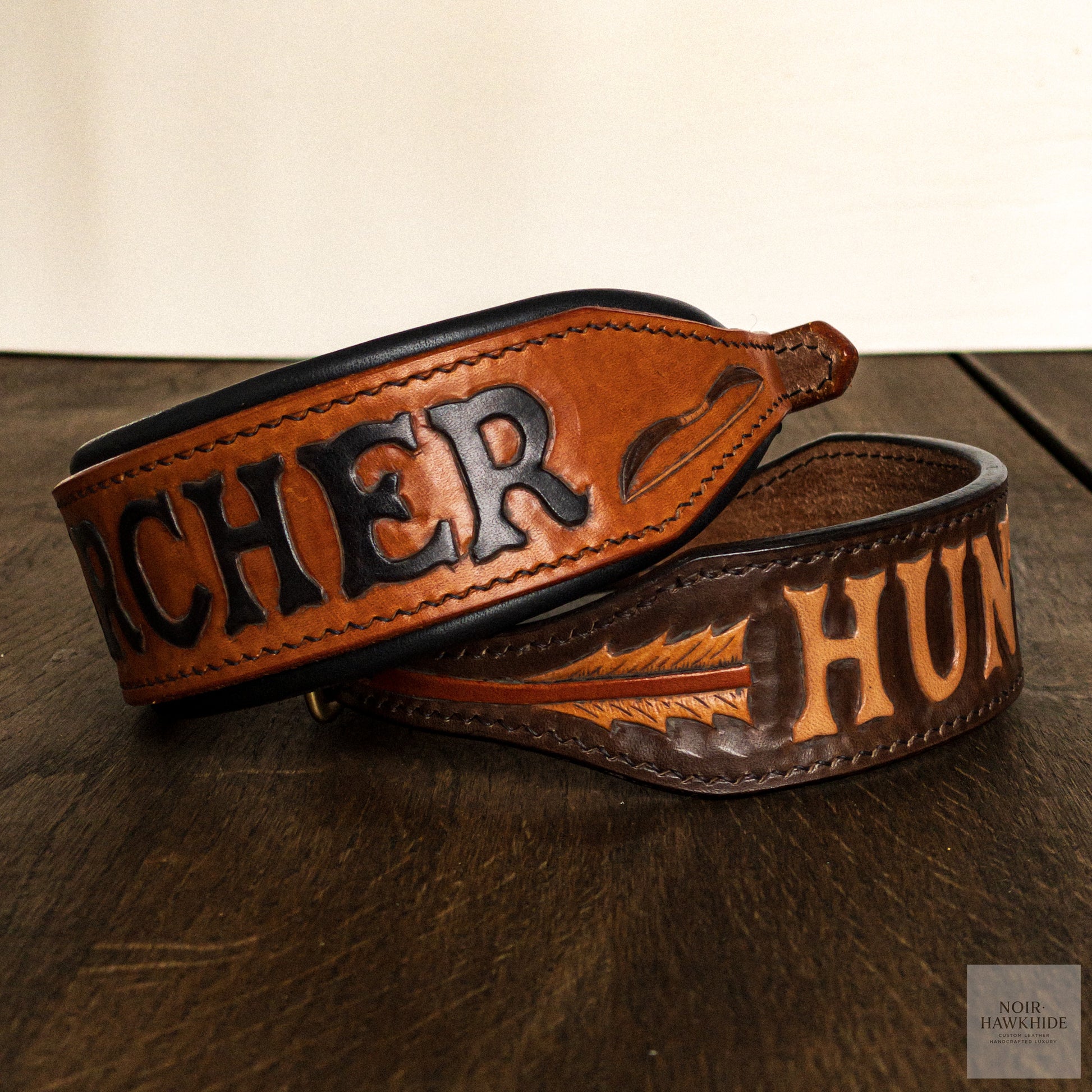 Hand tooled personalized leather dog collar with name – Noir Hawkhide