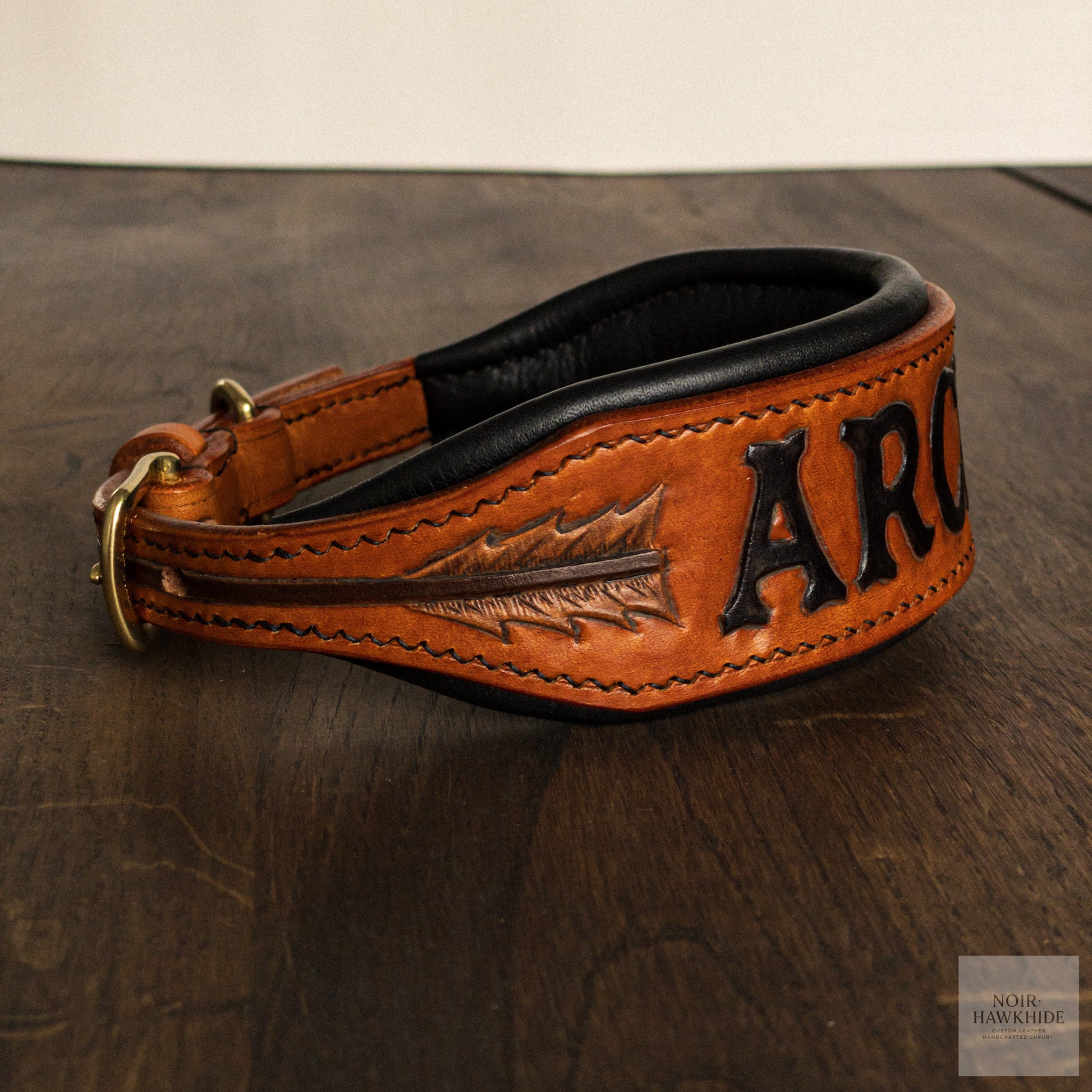 Hand tooled personalized leather dog collar with name – Noir Hawkhide