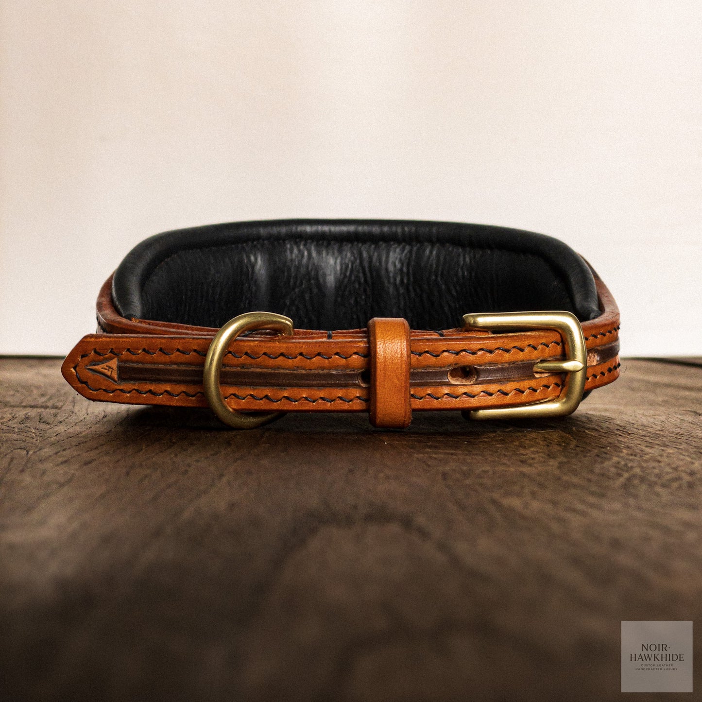 Hand tooled personalized leather dog collar with name – Noir Hawkhide